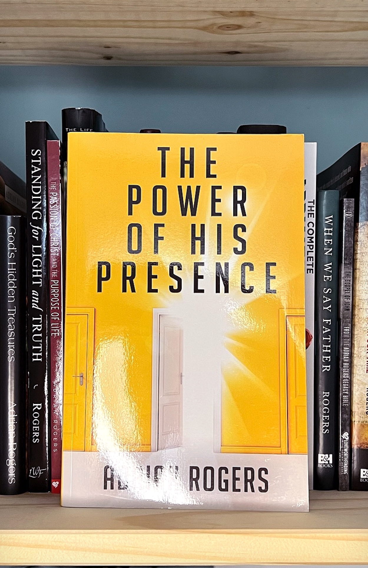 B103 the power of his presence book BOOKSHELF